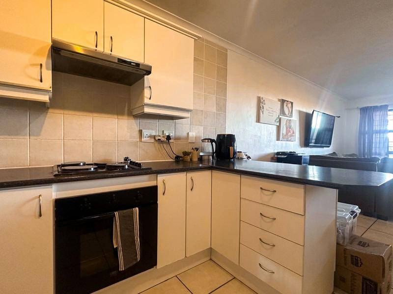 To Let 2 Bedroom Property for Rent in Gordons Bay Western Cape